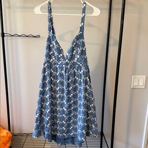 Elegant Blue Floral Backless Dress